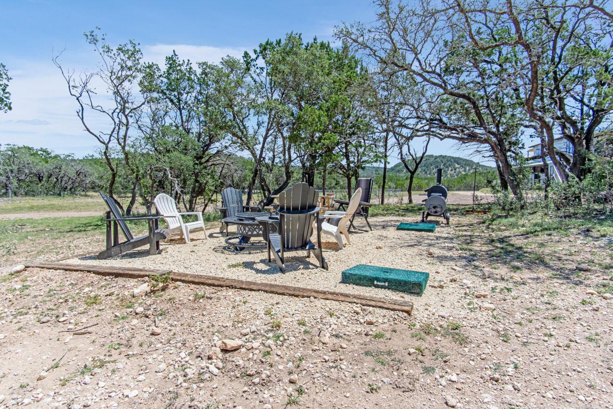 Lucky Star Ranch - Stargazer Hotel Tarpley Exterior foto